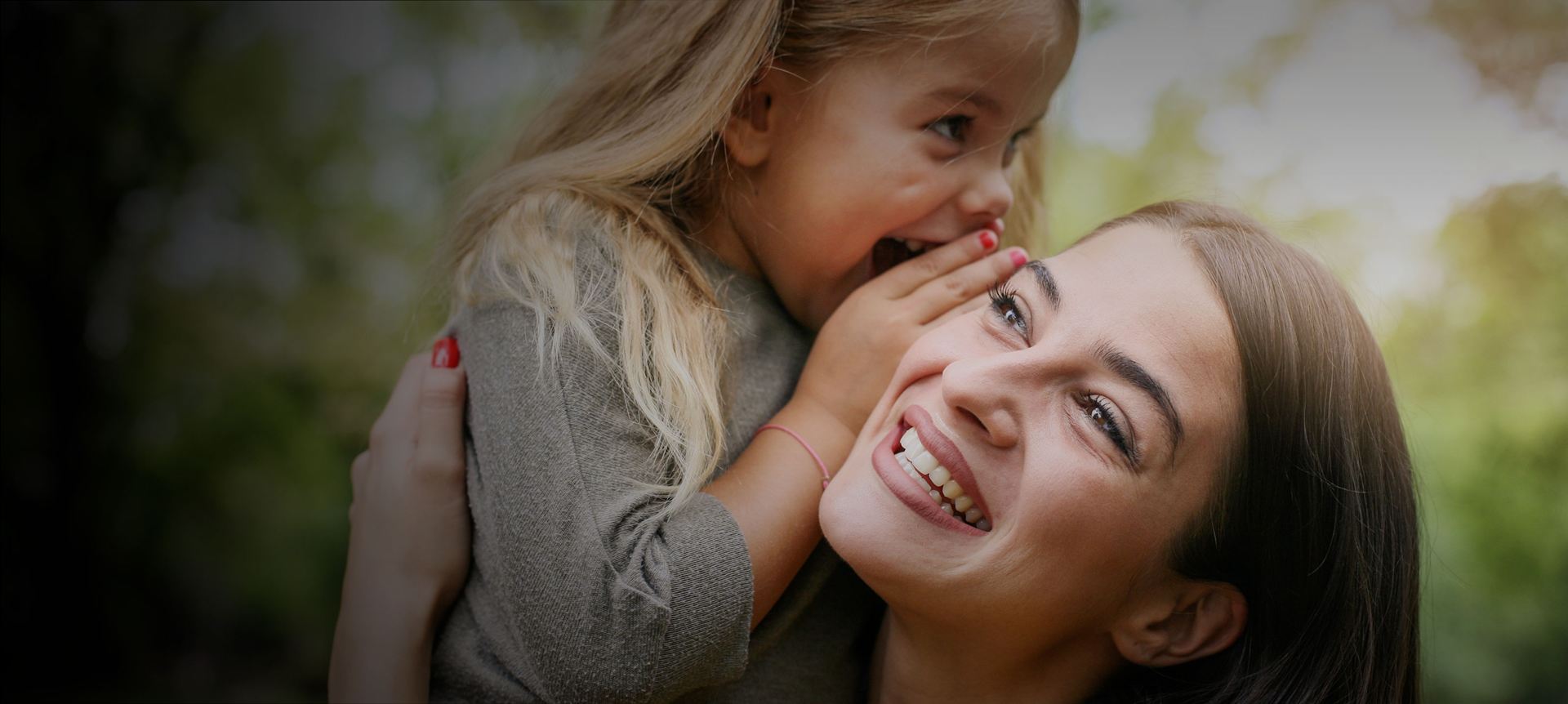 GN Hearing: happy mom with daughter hero overlay