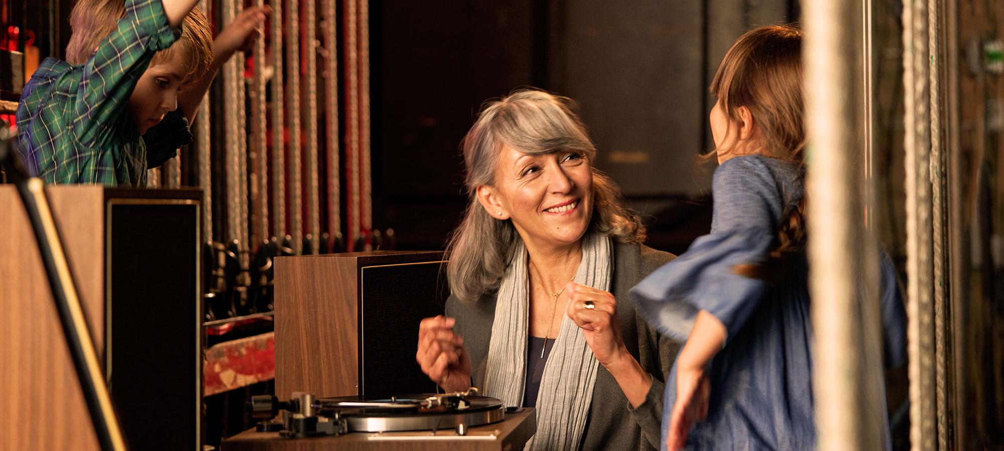 Quattro-Hörsysteme mit Ladegerät